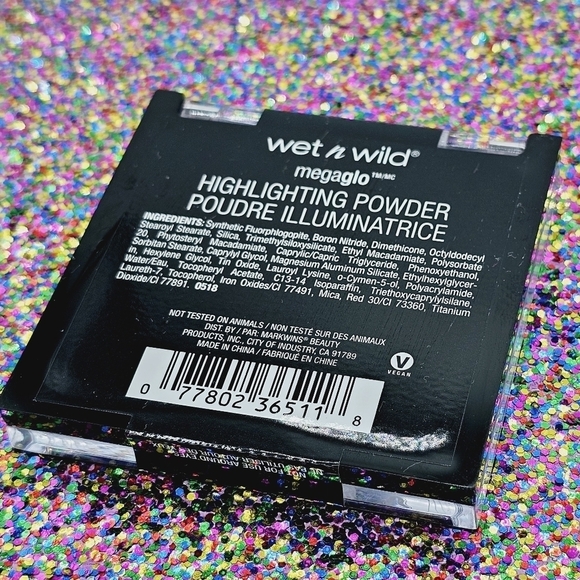 Wet n Wild Bloom Time Megaglo Highlighting Powder - Picture 4 of 5